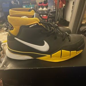 Nike kobe 1 protro